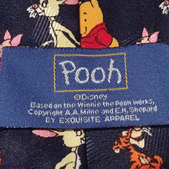Pooh tie by Exquisite Apparel - Picture 3 of 3